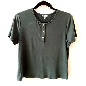 Reitmans Olive Short Sleeve Tee